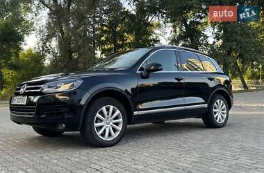 Внедорожник / Кроссовер Volkswagen Touareg 2011 в Сумах