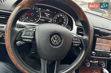 Позашляховик / Кросовер Volkswagen Touareg 2013 в Вінниці