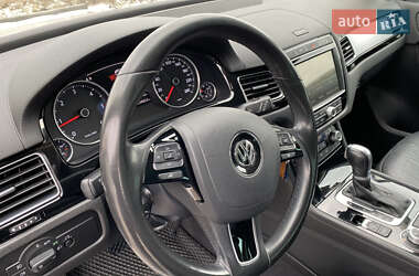 Внедорожник / Кроссовер Volkswagen Touareg 2015 в Виннице