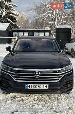 Позашляховик / Кросовер Volkswagen Touareg 2020 в Полтаві