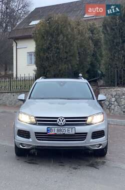 Внедорожник / Кроссовер Volkswagen Touareg 2012 в Полтаве