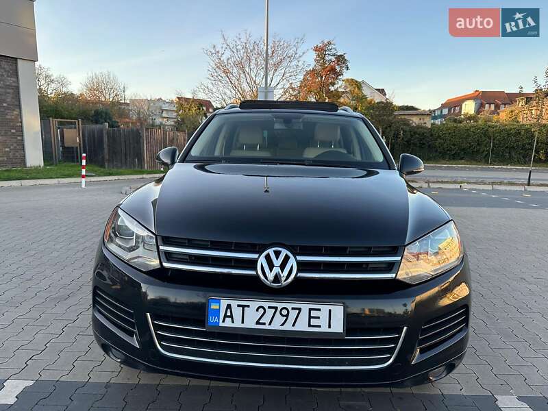 Внедорожник / Кроссовер Volkswagen Touareg 2011 в Ивано-Франковске