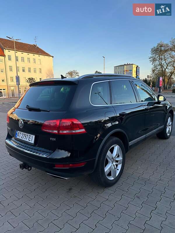 Внедорожник / Кроссовер Volkswagen Touareg 2011 в Ивано-Франковске