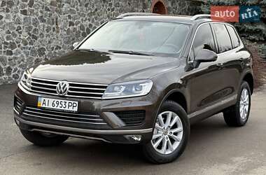 Внедорожник / Кроссовер Volkswagen Touareg 2016 в Киеве