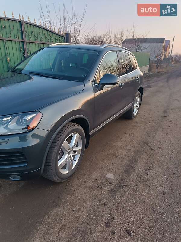 Внедорожник / Кроссовер Volkswagen Touareg 2011 в Новомиргороде фото 4 Внедорожник / Кроссовер Volkswagen Touareg 2011 в Новомиргороде