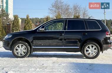 Внедорожник / Кроссовер Volkswagen Touareg 2008 в Вараше