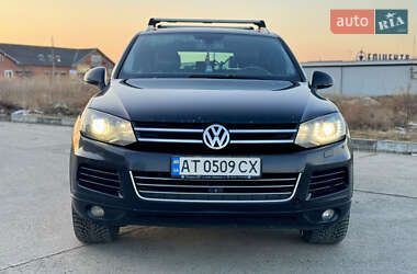 Внедорожник / Кроссовер Volkswagen Touareg 2012 в Калуше