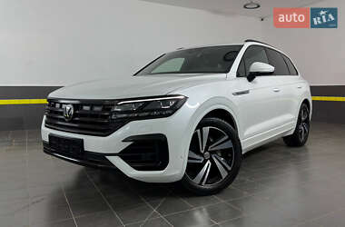 Позашляховик / Кросовер Volkswagen Touareg 2019 в Козятині