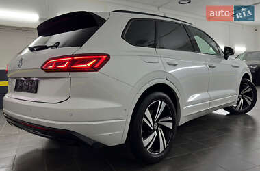 Позашляховик / Кросовер Volkswagen Touareg 2019 в Козятині