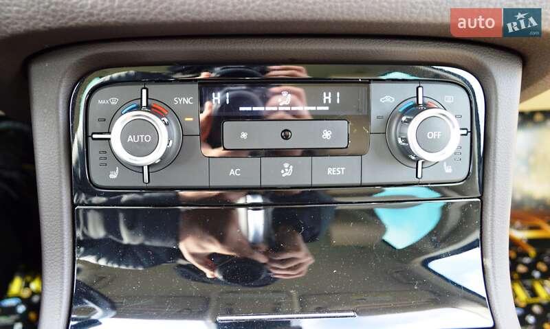 Внедорожник / Кроссовер Volkswagen Touareg 2012 в Одессе фото 28 Внедорожник / Кроссовер Volkswagen Touareg 2012 в Одессе