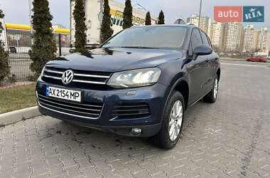 Внедорожник / Кроссовер Volkswagen Touareg 2014 в 
