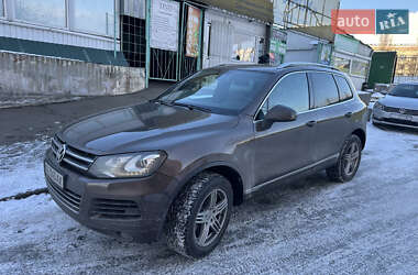 Внедорожник / Кроссовер Volkswagen Touareg 2010 в Киеве