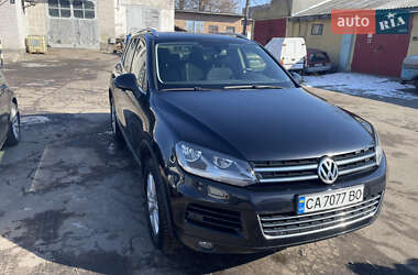 Внедорожник / Кроссовер Volkswagen Touareg 2012 в 