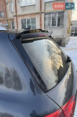 Внедорожник / Кроссовер Volkswagen Touareg 2012 в 