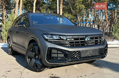 Позашляховик / Кросовер Volkswagen Touareg 2024 в Києві