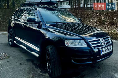 Позашляховик / Кросовер Volkswagen Touareg 2005 в 