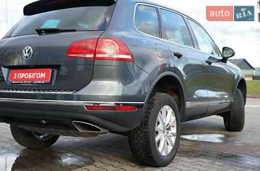 Позашляховик / Кросовер Volkswagen Touareg 2015 в 