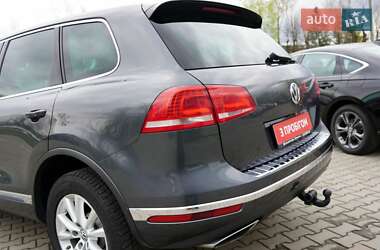 Позашляховик / Кросовер Volkswagen Touareg 2015 в 