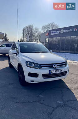 Позашляховик / Кросовер Volkswagen Touareg 2011 в Запоріжжі