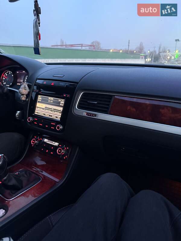 Позашляховик / Кросовер Volkswagen Touareg 2012 в Олександрії фото 11 Позашляховик / Кросовер Volkswagen Touareg 2012 в Олександрії