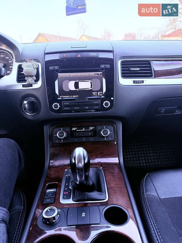 Позашляховик / Кросовер Volkswagen Touareg 2012 в Олександрії фото 9 Позашляховик / Кросовер Volkswagen Touareg 2012 в Олександрії