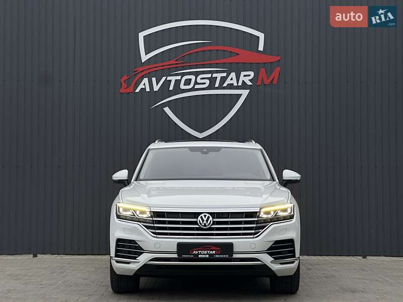 Позашляховик / Кросовер Volkswagen Touareg 2018 в Мукачевому
