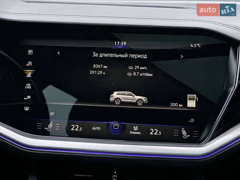 Позашляховик / Кросовер Volkswagen Touareg 2018 в Мукачевому