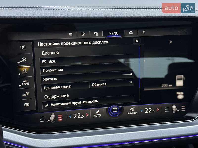 Позашляховик / Кросовер Volkswagen Touareg 2018 в Мукачевому