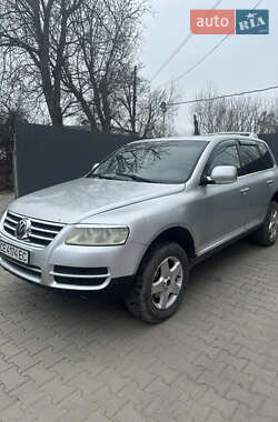 Позашляховик / Кросовер Volkswagen Touareg 2003 в Чернівцях