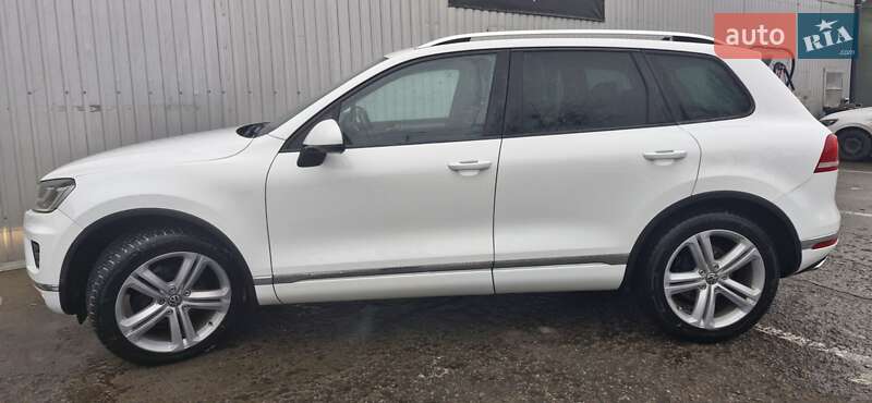 Позашляховик / Кросовер Volkswagen Touareg 2015 в Києві фото 2 Позашляховик / Кросовер Volkswagen Touareg 2015 в Києві