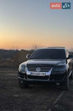 Позашляховик / Кросовер Volkswagen Touareg 2007 в Хмельницькому