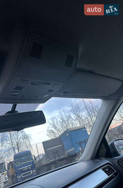 Позашляховик / Кросовер Volkswagen Touareg 2011 в 