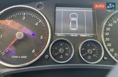 Внедорожник / Кроссовер Volkswagen Touareg 2006 в 