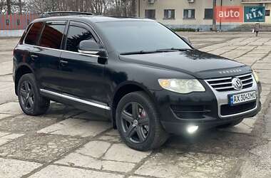 Внедорожник / Кроссовер Volkswagen Touareg 2008 в 