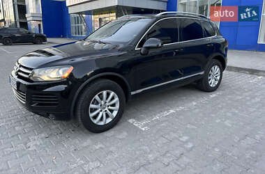 Внедорожник / Кроссовер Volkswagen Touareg 2010 в Чернигове