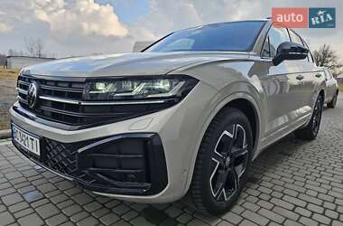 Позашляховик / Кросовер Volkswagen Touareg 2024 в Мостиській