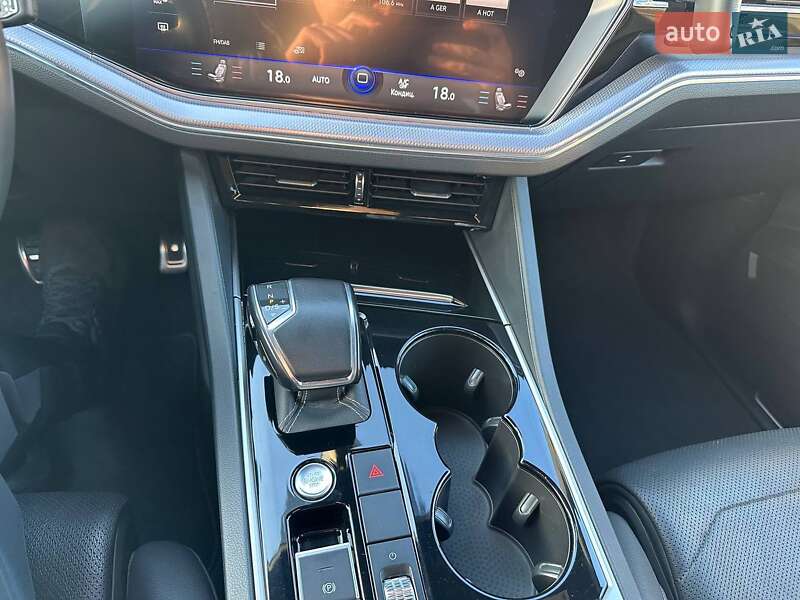 Внедорожник / Кроссовер Volkswagen Touareg 2019 в Умани фото 24 Внедорожник / Кроссовер Volkswagen Touareg 2019 в Умани