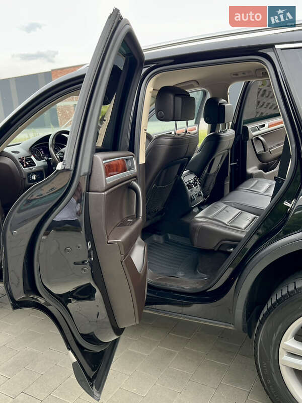 Внедорожник / Кроссовер Volkswagen Touareg 2010 в Хмельницком фото 47 Внедорожник / Кроссовер Volkswagen Touareg 2010 в Хмельницком