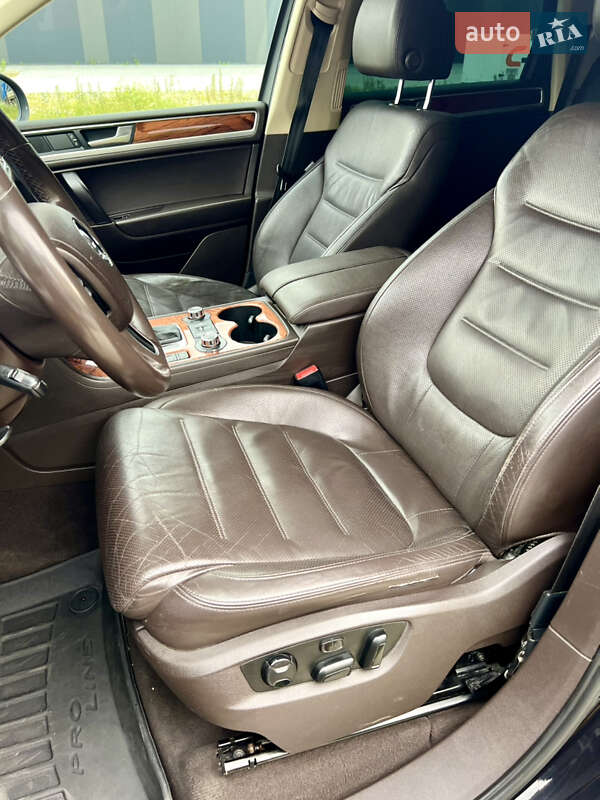 Внедорожник / Кроссовер Volkswagen Touareg 2010 в Хмельницком фото 68 Внедорожник / Кроссовер Volkswagen Touareg 2010 в Хмельницком