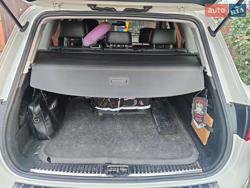 Внедорожник / Кроссовер Volkswagen Touareg 2010 в Фастове