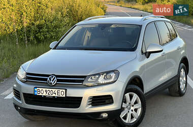 Внедорожник / Кроссовер Volkswagen Touareg 2013 в 