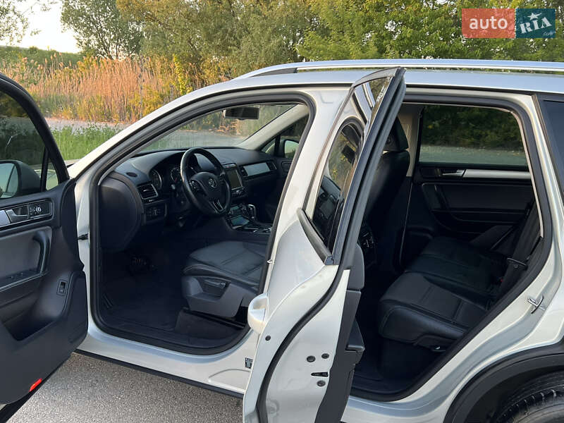 Позашляховик / Кросовер Volkswagen Touareg 2013 в Тернополі фото 56 Позашляховик / Кросовер Volkswagen Touareg 2013 в Тернополі