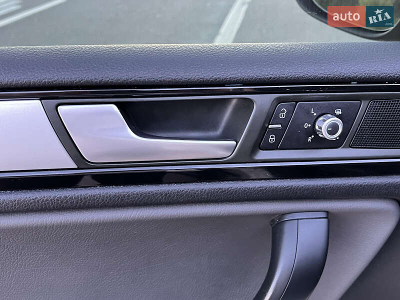 Позашляховик / Кросовер Volkswagen Touareg 2013 в Тернополі фото 59 Позашляховик / Кросовер Volkswagen Touareg 2013 в Тернополі