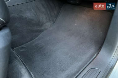 Внедорожник / Кроссовер Volkswagen Touareg 2013 в 