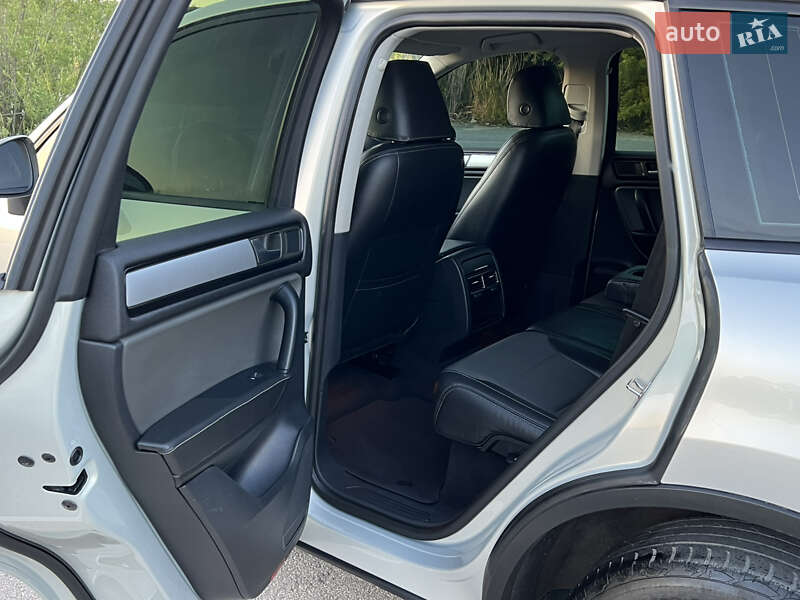 Позашляховик / Кросовер Volkswagen Touareg 2013 в Тернополі фото 104 Позашляховик / Кросовер Volkswagen Touareg 2013 в Тернополі