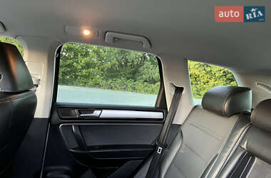 Внедорожник / Кроссовер Volkswagen Touareg 2013 в 