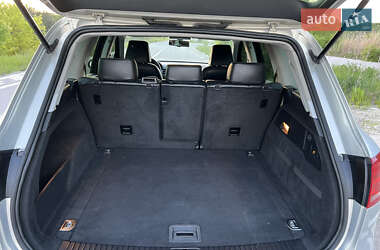 Внедорожник / Кроссовер Volkswagen Touareg 2013 в 