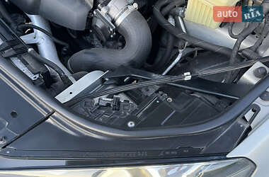 Внедорожник / Кроссовер Volkswagen Touareg 2013 в 