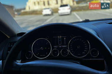 Внедорожник / Кроссовер Volkswagen Touareg 2005 в 