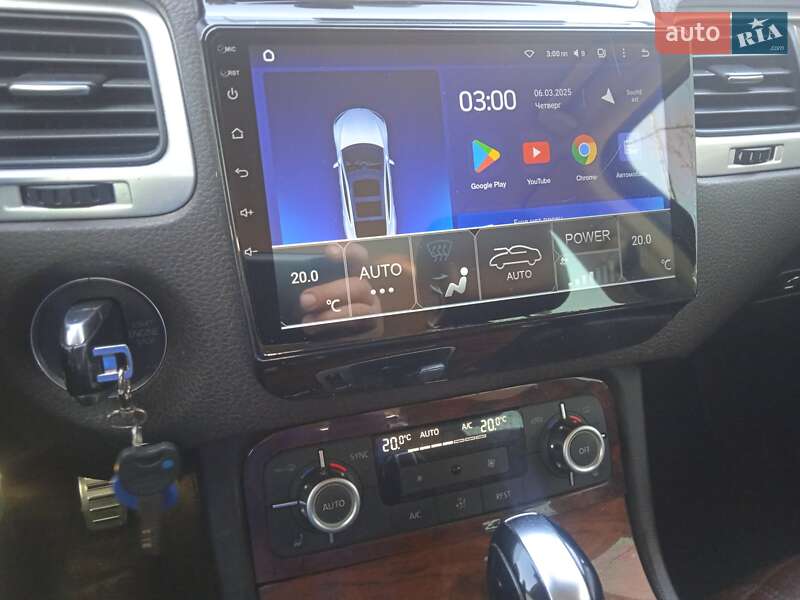 Позашляховик / Кросовер Volkswagen Touareg 2013 в Надвірній